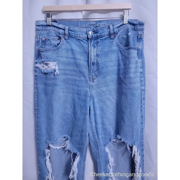 American Eagle Highest Rise Baggy Straight Distressed Jeans‎ Women's size 16 R - Picture 3 of 11